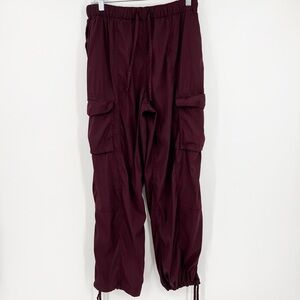 Lululemon Lightweight Adjustable Mid-Rise Cargo Pants Garnet Red Size Small